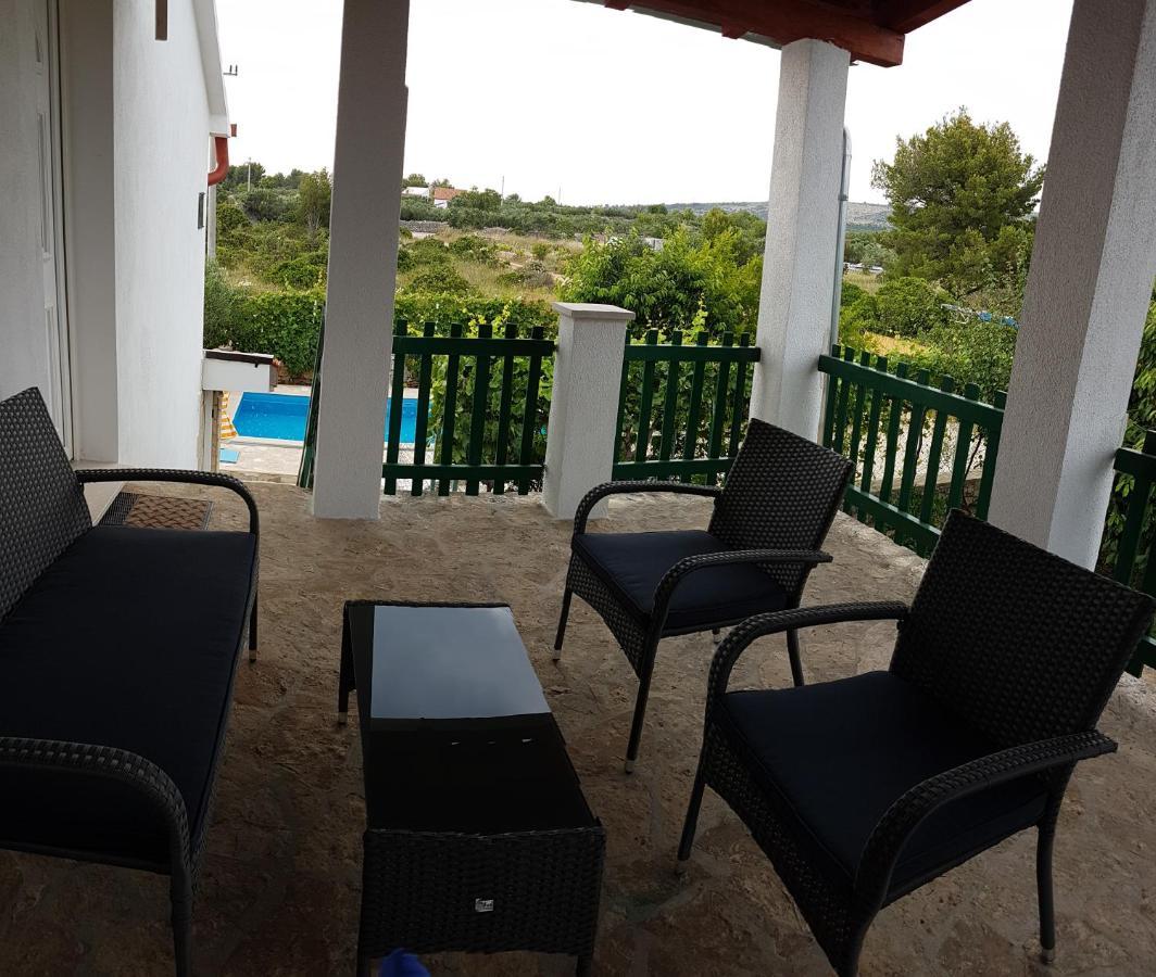מילנה Apartman Vojaline מראה חיצוני תמונה