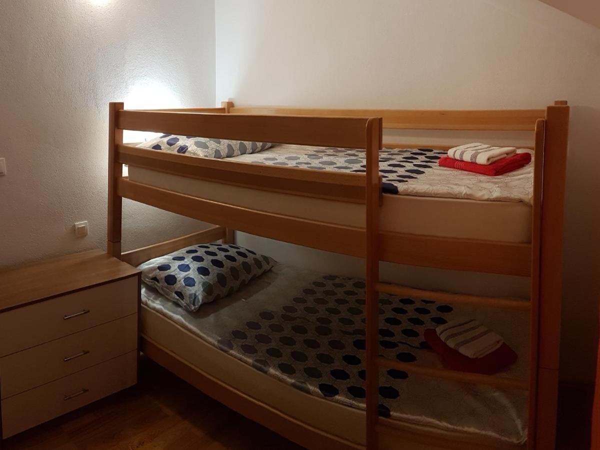 מילנה Apartman Vojaline מראה חיצוני תמונה